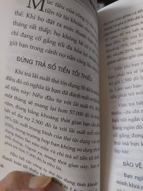 Tài chính cá nhân tập trung vào tiết kiệm, chi tiêu, đầu tư một cách hợp lí.