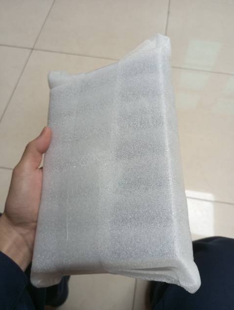 Giao hàng nhanh, đóng gói rất kỹ càng, giá cả ưu đãi. Sách còn mới nguyên, rất háo hức được đọc. Thấy có tặng kèm Bookmark Tiki mà không thấy đâu😆.