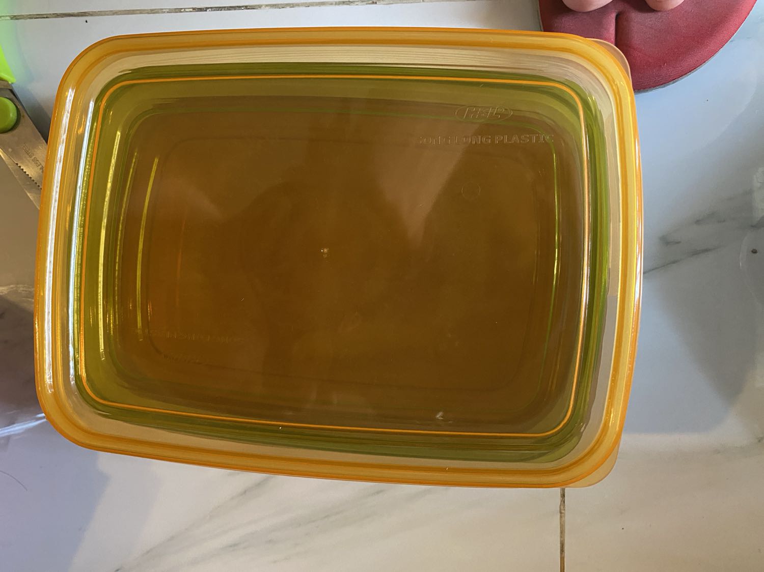 Vừa mở ra đã bể sẵn bên trong rồi,nhắn thì kg ai trả lời