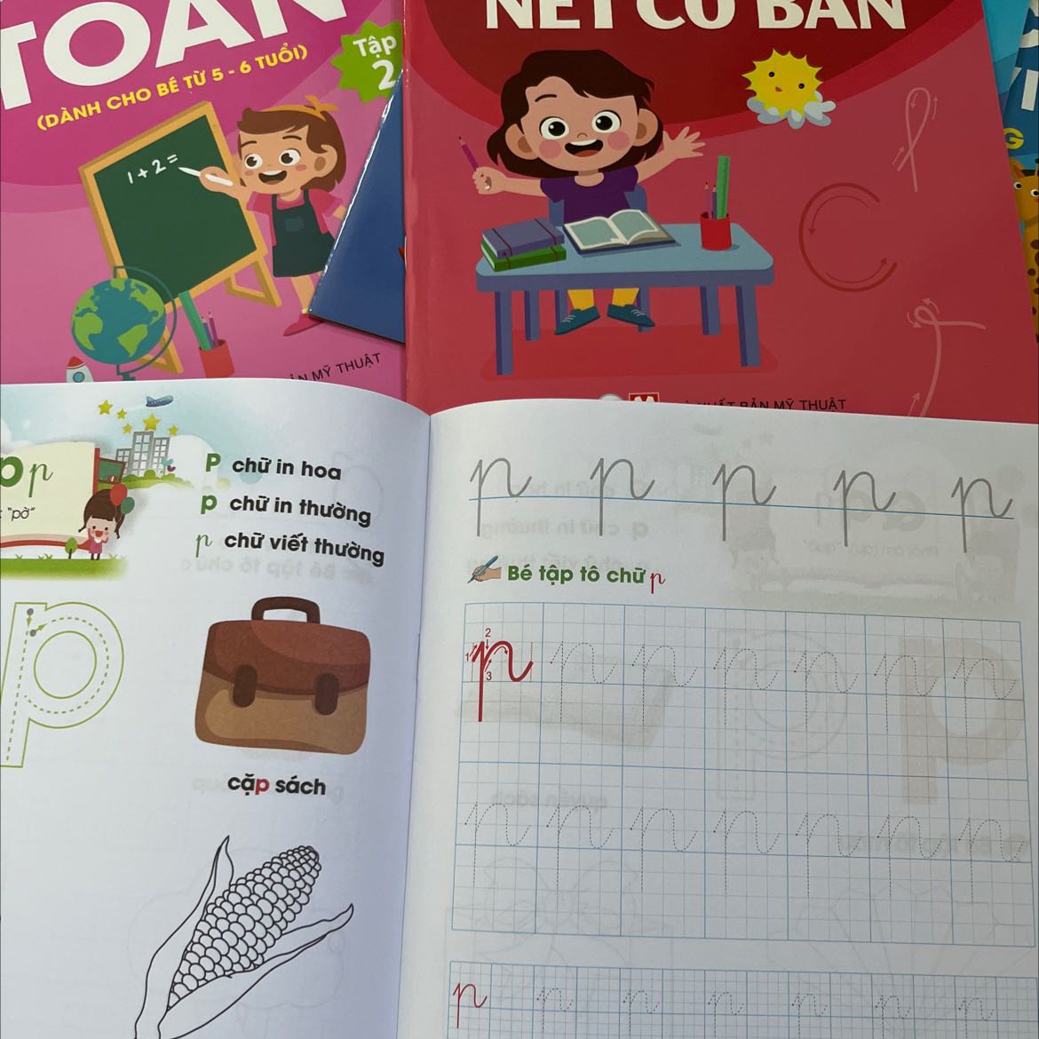 Đóng gói cẩn thận giao đúng lịch,phù hợp bé mới tập viết, giấy dày hơn 1 chút sẽ tốt hơn vì giấy này vẫn nhìn thấy đường in của trang sau