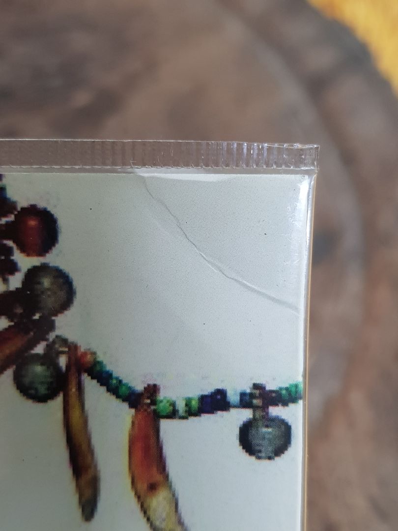 Sách viết về Tây Nguyên của Georges Condominas thì nội dung ko có gì phải bàn, có nhiều kiến thức và giá trị cho ai muốn tìm hiểu Tây Nguyên. Sách in chữ rõ ràng, dễ đọc, tuy nhiên hình ảnh hơi mờ và nhỏ. Tiki giao hàng nhanh nhưng đóng gói chưa cẩn thận (ko chèn hàng kỹ trong hộp) nên hộp giấy bị rách và gãy góc sách.