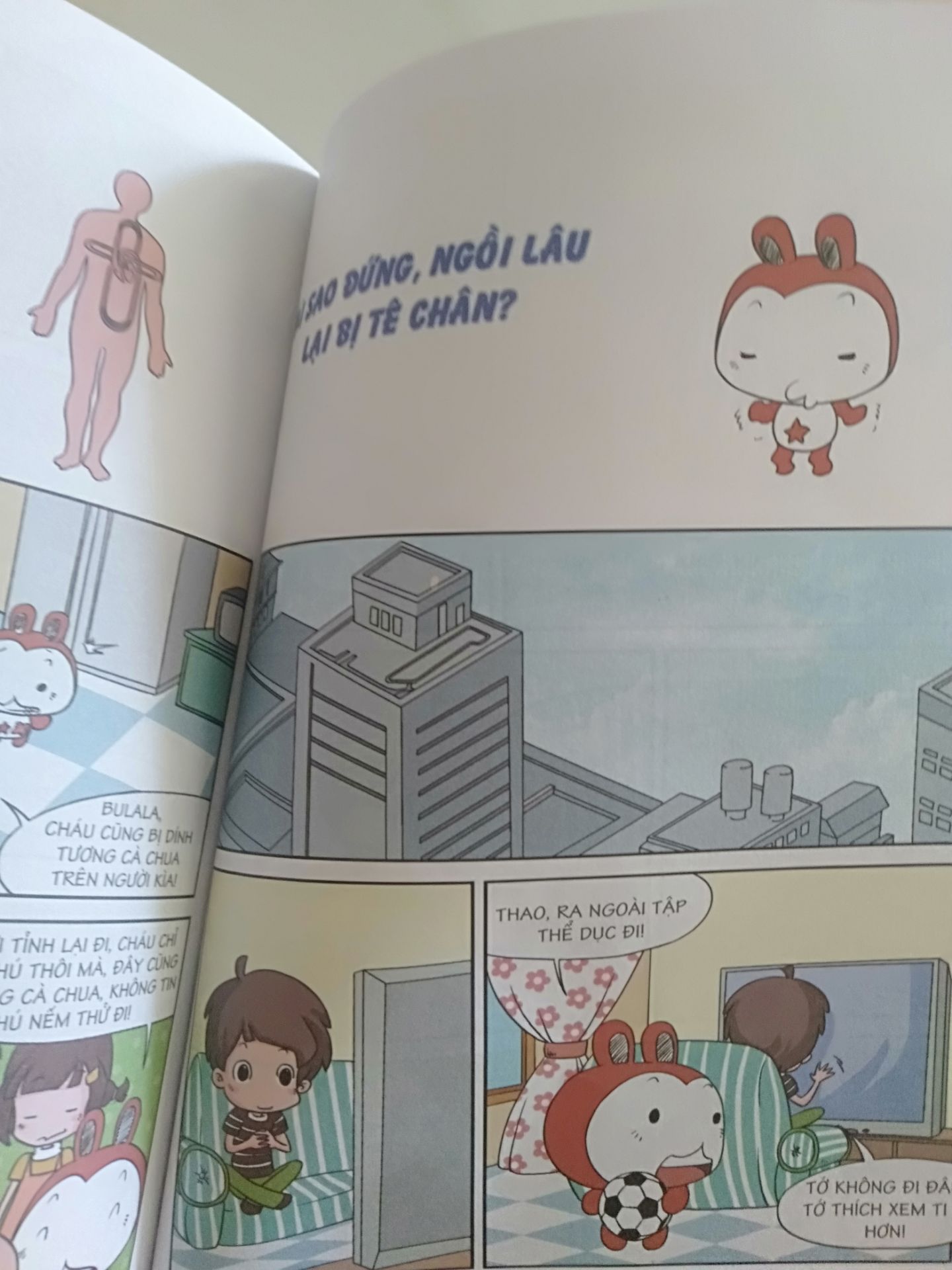 giao nhanh. sách hình ảnh ngộ nghĩnh bé rất thích.