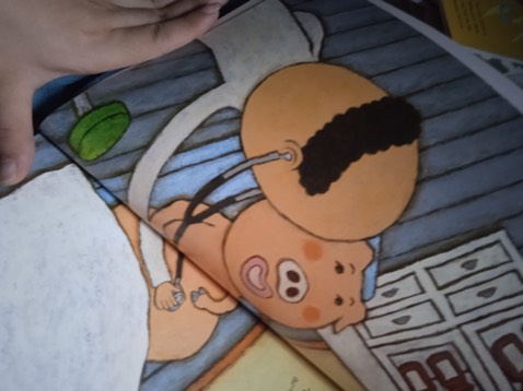 Sách rất đẹp. Hình ảnh sắc nét. Chất liệu giấy Ok. Giao hàng nhanh.