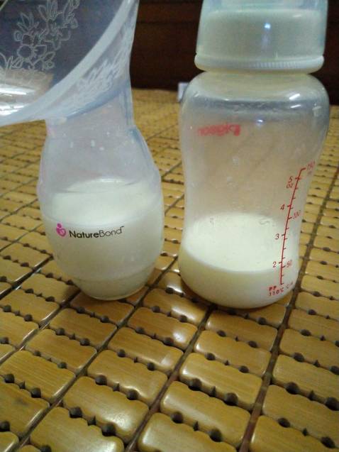 Sản phẩm rất tốt hứng đc rất nhiều sữa mỗi lần bé bú hứng thêm từ 80-100ml không lãng phí sữa mẹ, thu thêm bỏ vào bình cho bé ti thêm khỏi mua sữa bột, buồn là bé không ti bình nên hứng ra bỏ phí vì vậy mình dùng được vài lần bình còn mới 95% đầy đủ phụ kiện tiệt trùng là Sử dụng ok, mẹ nào quan tâm mình chia lại nhé gọi số: không,chín không chín, sáu ,năm,sáu, chín, không, tám *** Sản phẩm rất tốt hứng đc rất nhiều sữa mỗi lần bé bú hứng thêm từ 80-100ml không lãng phí sữa mẹ, thu thêm bỏ vào bình cho bé ti thêm khỏi mua sữa bột, buồn là bé không ti bình nên hứng ra bỏ phí vì vậy mình dùng được vài lần bình còn mới 95% đầy đủ phụ kiện tiệt trùng là Sử dụng ok, mẹ nào quan tâm mình chia lại nhé gọi số: không,chín không chín, sáu ,năm,sáu, chín, không, tám ***