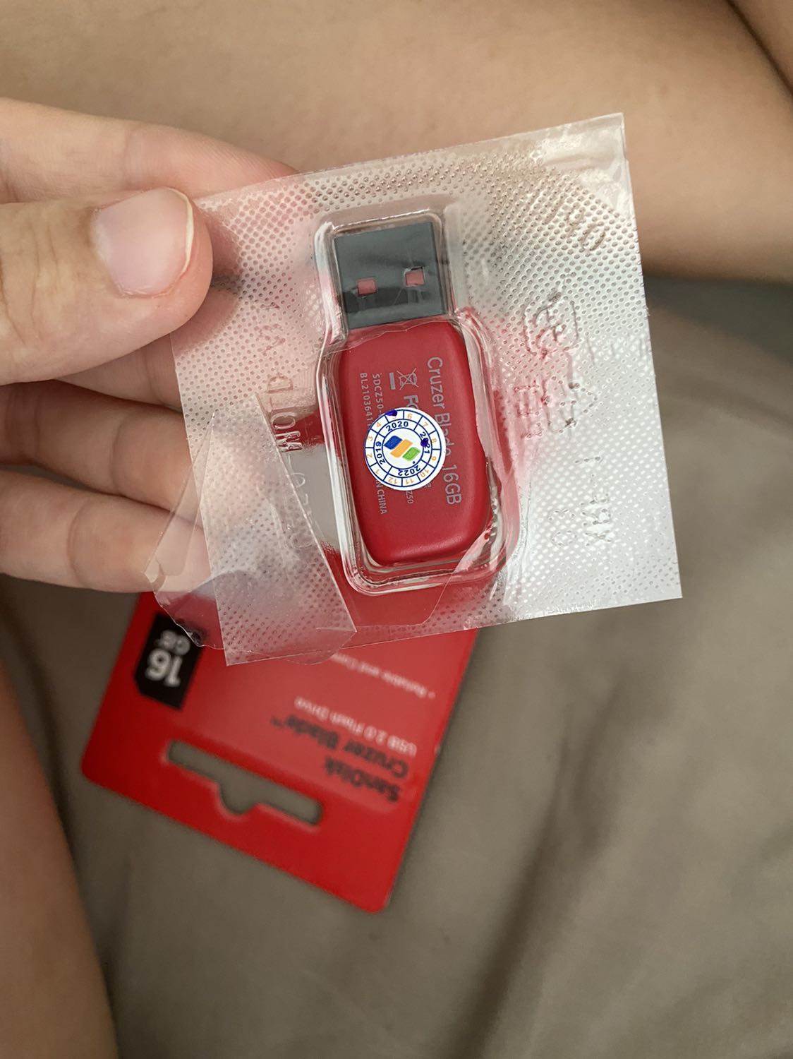 Giao nhanh hàng đúng yêu cầu có điều đã đc bóc ra như z nè :)) Giao nhanh hàng đúng yêu cầu có điều đã đc bóc ra như z nè :))