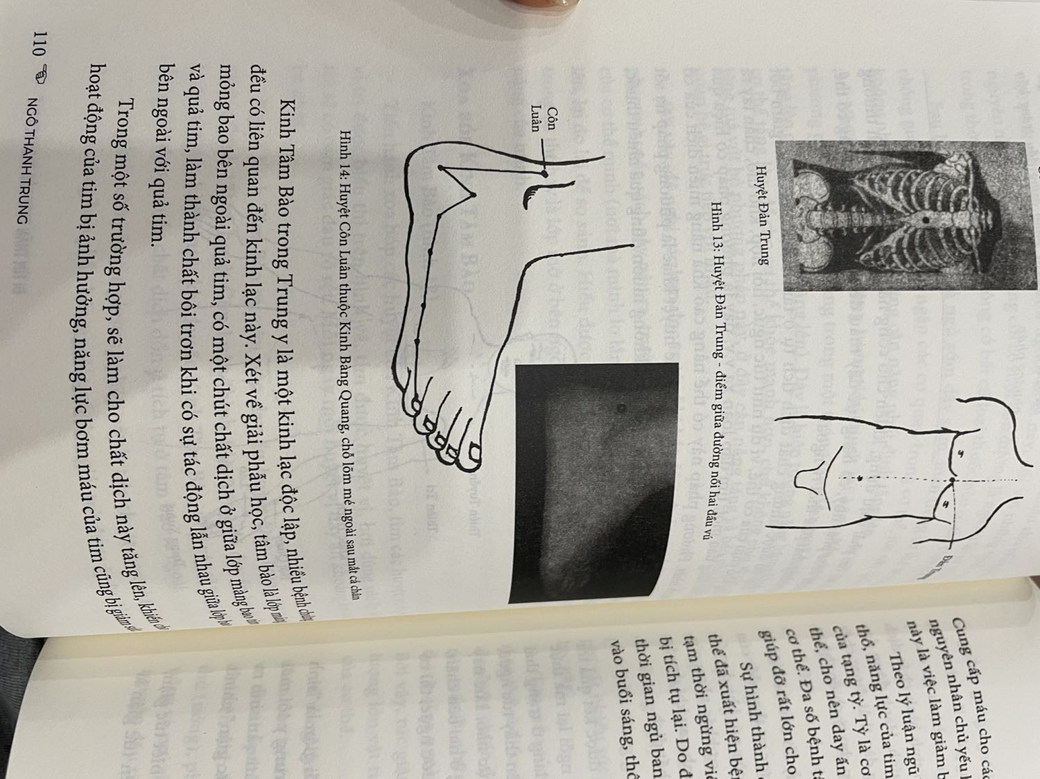 Sách có bìa minh hoạ đẹp! Nội dung phân chia từng phần rõ ràng!