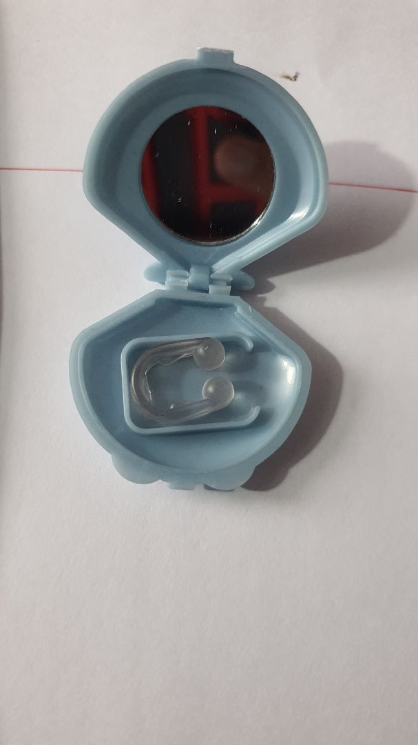 Giao hàng nhanh. 
Nhựa nắp hơi cứng dễ gãy, bù lại sản phẩm mềm như silicon. Không gây đau