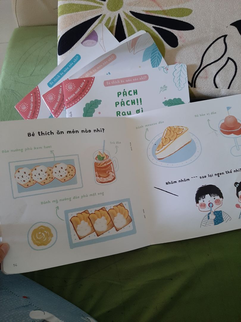 Bé rất thích, cứ lật ra là hỏi củ j, rau j, cái j đây.... đòi ăn mấy món trong sách cho bằng được, nội dung đơn giản nhưng kích thích được bé thèm ăn, muốn được ăn giống vậy. đóng gói cẩn thận, giao hàng nhanh