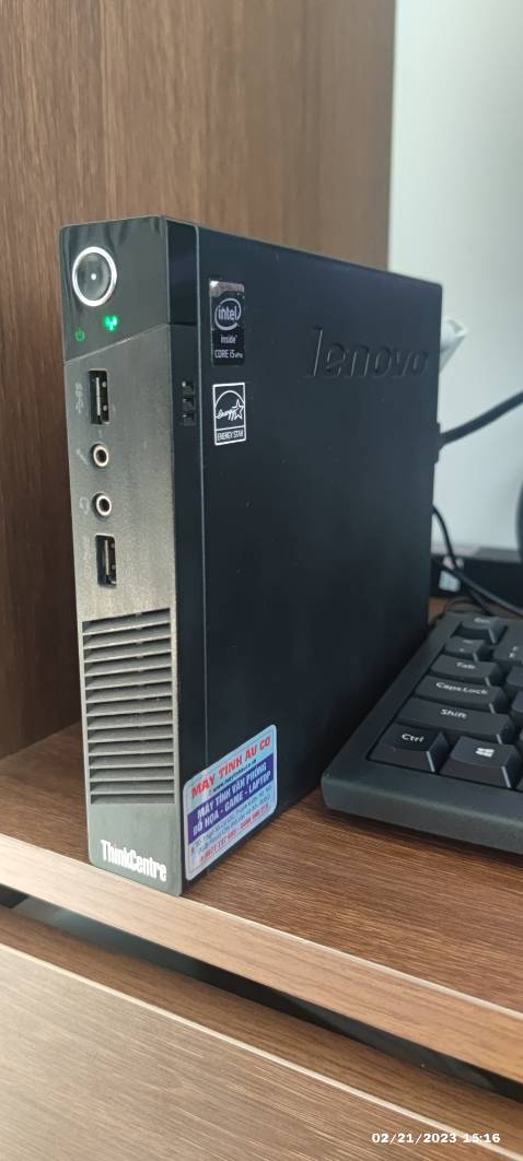 Chạy mượt, ổn định, có cả card wifi và cổng RJ45 cho việc dùng mạng,nhiều cổng USB.