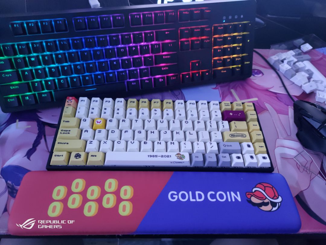 Đóng gói rất chắc chắn, có thư cảm ơn và phiếu bảo hành đàng hoàng, có tặng thêm 1 keycap phím esc hình cờ VN, có điều bàn phím không có phím F12, may là mình có bộ keycap khác nên không sao cả. Nói chung chất lượng rất okay Đóng gói rất chắc chắn, có thư cảm ơn và phiếu bảo hành đàng hoàng, có tặng thêm 1 keycap phím esc hình cờ VN, có điều bàn phím không có phím F12, may là mình có bộ keycap khác nên không sao cả. Nói chung chất lượng rất okay