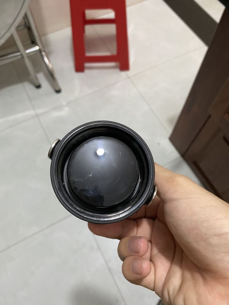 Mình thấy hình dễ vệ sinh, vỏ không trơn, chống trầy trên vỏ tốt
Tóm lại là đáng mua