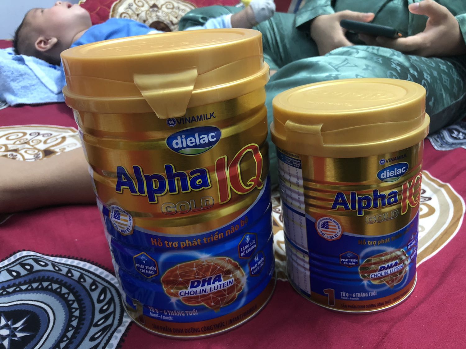 Sửa có hạn sử dụng lâu, tuy nhiên không biết kiểm tra chính hãng sao. Gọi lên tổng đài Vinamilk thì nói mua tiki tranding thì yên tâm. Nói chung là cũng yên tâm