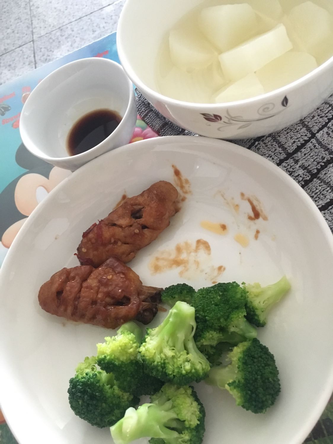 Mang tính chất nhận xu