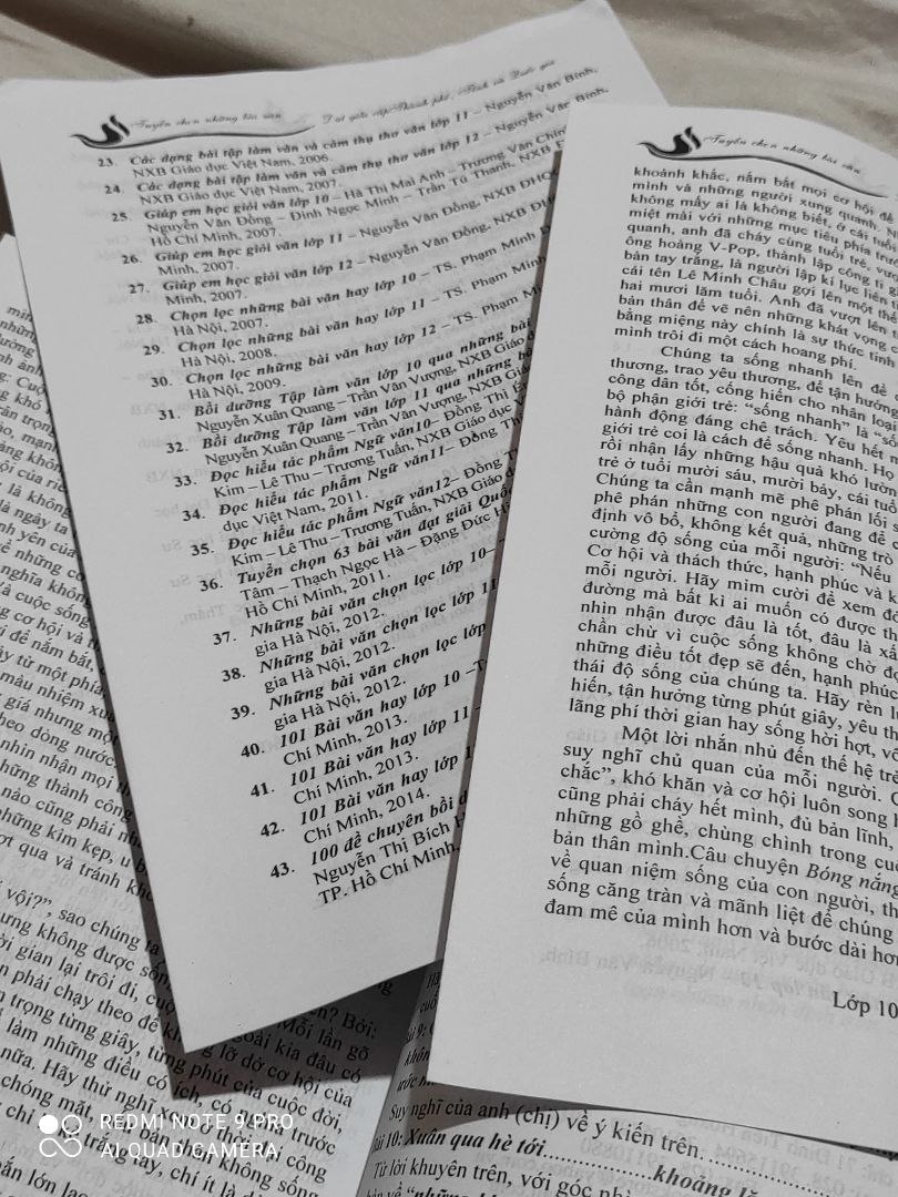 Ban đầu mở ra thì không sao nhưng mà ngày hôm sau mở ra xem lại thì bị rớt 2 trang sách đôi ra như này mn ạ. Mình cũng bỏ tiền ra mua chứ đâu phải lấy không đâu mà không gửi sách được tử tế phải lấy sách bị lỗi vậy ạ? Ban đầu bị móp một góc sách là mình đã nghi rồi mà nghĩ thôi không sao, vô trong cũng bị rớt ra thì thôi rồi, hết nói nổi. Đánh giá 1 sao không nói nhiều