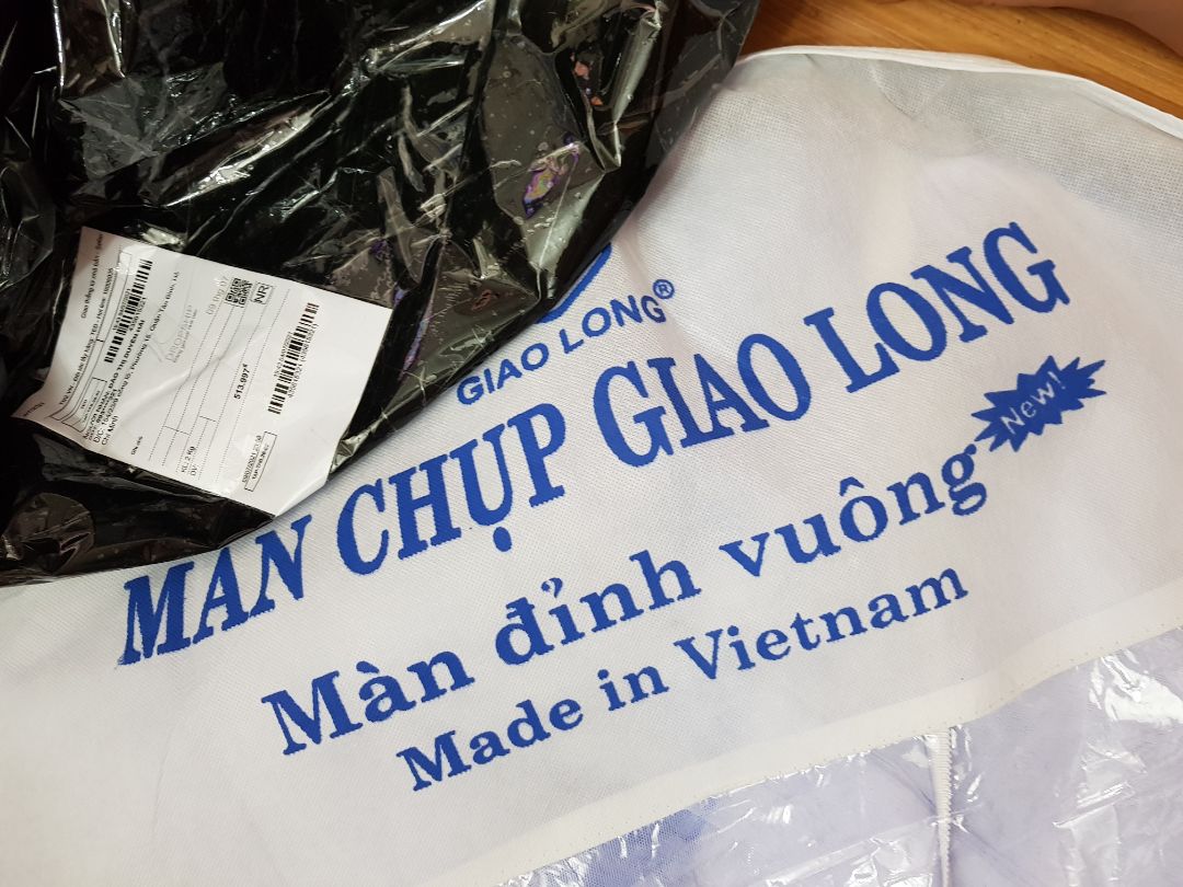 Sao mua hàng Mộc Miên mà giao hàng Giao Long vậy Shop? Đổi lại Mộc Miên cho mình nhé!