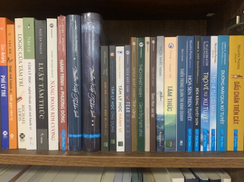 Một trong những quyển sách hay nhất của Nguyên Phong cho những ai thích chủ đề tâm linh. Nên đọc và suy ngẫm, bạn sẽ không phải hối tiếc vì lựa chọn của mình đâu 😀