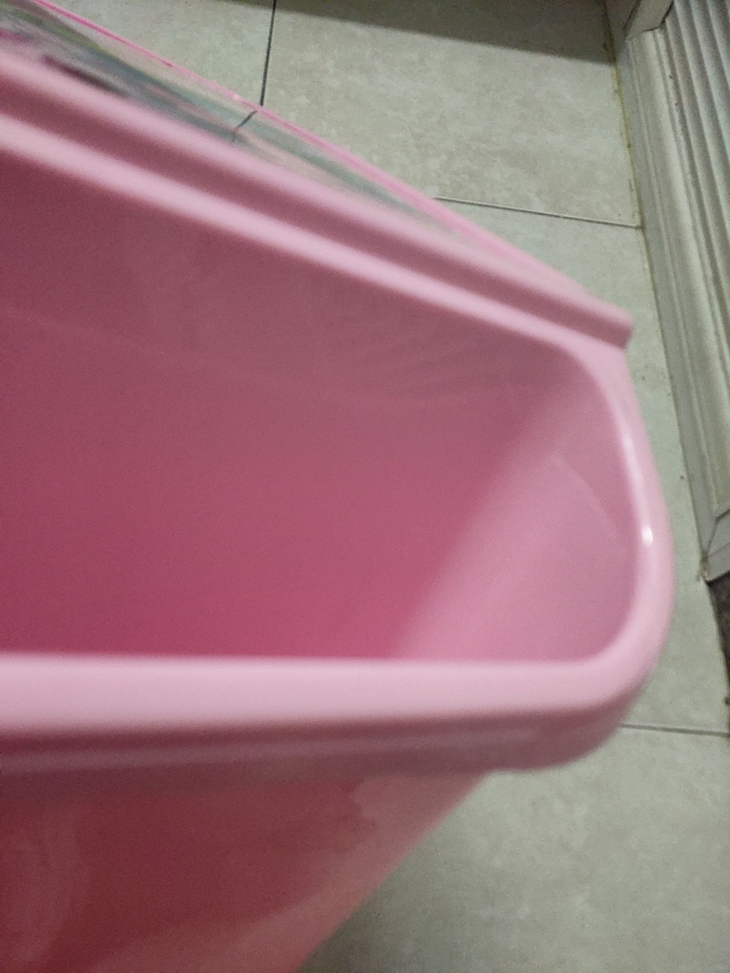 vừa nhận được hàng. khui bao ra là thấy liền vết nứt. đề nghị TIKI đổi giúp mình. hoặc hoàn trả tiền. vì bàn chưa sử dụng đã bị bể vết rất to.
Tiki bán hàng ko có uy tín. giao sản phẩm bị lỗi vừa nhận được hàng. khui bao ra là thấy liền vết nứt. đề nghị TIKI đổi giúp mình. hoặc hoàn trả tiền. vì bàn chưa sử dụng đã bị bể vết rất to.
Tiki bán hàng ko có uy tín. giao sản phẩm bị lỗi