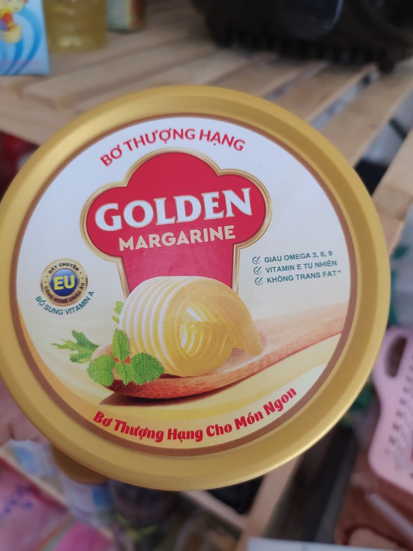 Cho 5* vì mua đc giá rẽ ngày 11.1 
- Hộp được bao lốc 5 hộp bơ . còn nguyên tag mác bao bì.
- Tiki ship hàng còn nguyên hộp. time nhanh.
- Bơ có mùi nhơm nhẹ ( thơm ngọt như kẹo- không phải như mùi bơ Tường An)
- Bơ không có vị - lạt - mềm . có màu mỡ gà nhạt. 
- Nấu mì ý mình vẫn thích bỏ bơ Tường An hơn vì nó béo và có mùi nhẹ hơn.
- Bơ thích hợp cho những người làm bánh hơn.  HSD: 6/2022