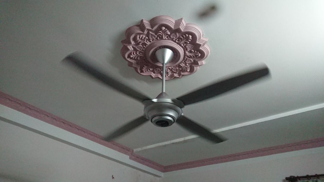 Chạy êm, lắp đơn giản, đẹp. 2 cha con (lớp 3) lắp quạt mất 2 tiếng, cân chỉnh cánh mất thêm 1 tiếng nữa