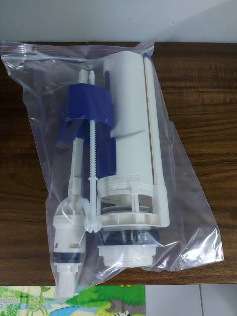 Mình mua 2 hộ nhưng mới chỉ dùng 2 phao vì phao cũ ở nhà bị lỗi, cứ róc rách chảy vào tràn cả bình chứa, lắp xong là ok, các bộ phận còn lại thì để đó đề phòng.