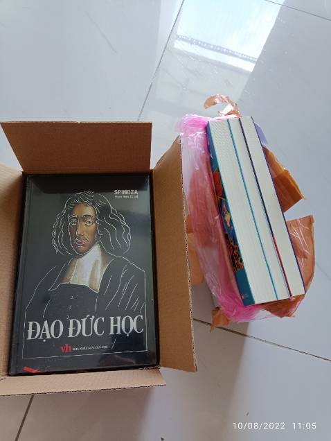 Sách đẹp. Phạm Hùng là dịch giả cuốn Minh triết phương Tây của Bertrand Russell. Sách đẹp. Phạm Hùng là dịch giả cuốn Minh triết phương Tây của Bertrand Russell.