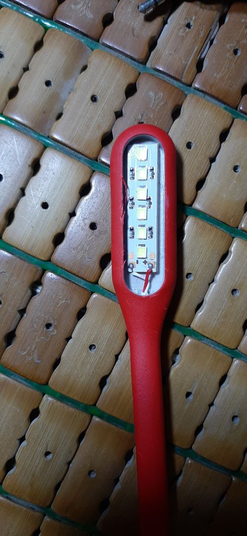 tôi mua 3 đèn ở đây thì 2 cái ánh sáng tốt còn 1 cái sáng mờ tịt .
trong 2 cái sáng thì 1 cái mất phần chụp ngoài đèn led như ảnh.
nói chung sản phẩm k đúng như người bán trên tiki.
FAKE FAKE...... tôi mua 3 đèn ở đây thì 2 cái ánh sáng tốt còn 1 cái sáng mờ tịt .
trong 2 cái sáng thì 1 cái mất phần chụp ngoài đèn led như ảnh.
nói chung sản phẩm k đúng như người bán trên tiki.
FAKE FAKE......
