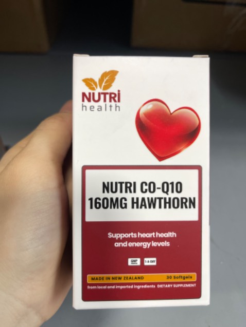 Mua dc thêm 1 hộp xịt họng, chưa dùng nhưng nhà thuốc tv nhiệt tình nv giao hàng thân thiện giao hàng nhanh dùng OK sẽ đặt tiếp