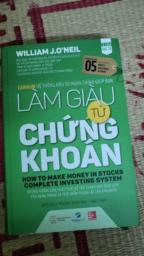 Chất lượng giao hàng và in ấn tốt. Nội dung thì mình không bàn đến vì đã đọc xong đâu. Sách có nhiều đồ thị nên rất dày, hi vọng đọc xong trong năm 2023.