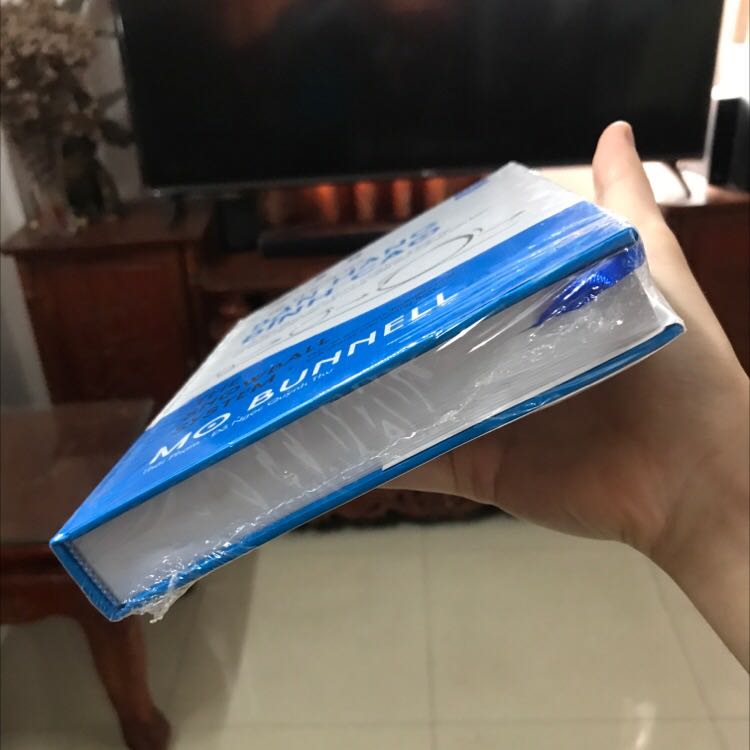 Ngày sale mua cả đống sách review mệt xỉu luôn. Tóm lại sách được bảo quản tốt, được bọc cẩn thận rất tuyệt với luôn🥰😍❤️