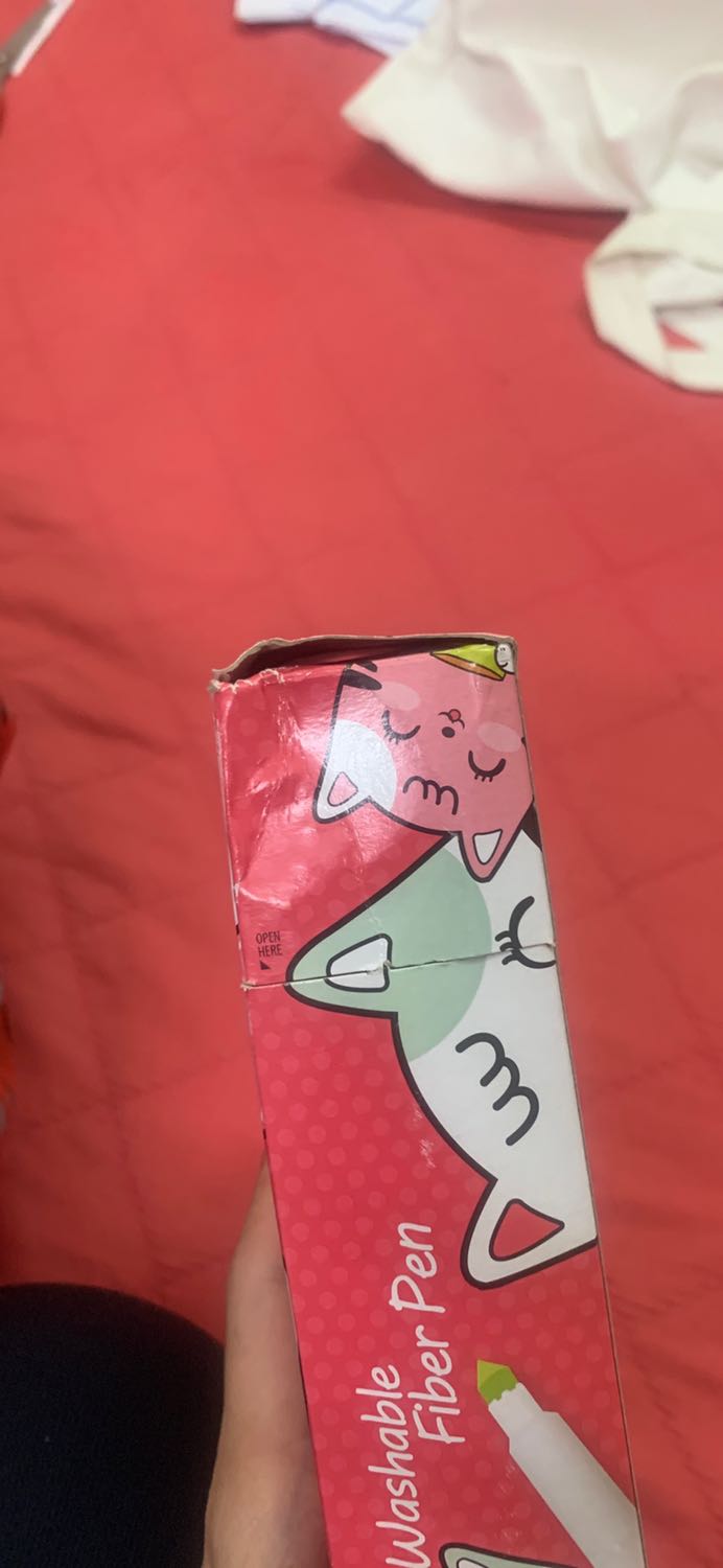 Hàng xấu, hộp bị bóp méo, nhìn chẳng ra gì. Gói hàng kém, không có bọc xốp. Lúc nhận hàng thì chỉ muốn vứt đi vì đồ quá xấu và hộp thì nhìn quá rách nát. Mua đồ tặng bạn nhưng hộp lại méo mó thế này chỉ muốn vứt đi. Không bao giờ mua lại Hàng xấu, hộp bị bóp méo, nhìn chẳng ra gì. Gói hàng kém, không có bọc xốp. Lúc nhận hàng thì chỉ muốn vứt đi vì đồ quá xấu và hộp thì nhìn quá rách nát. Mua đồ tặng bạn nhưng hộp lại méo mó thế này chỉ muốn vứt đi. Không bao giờ mua lại