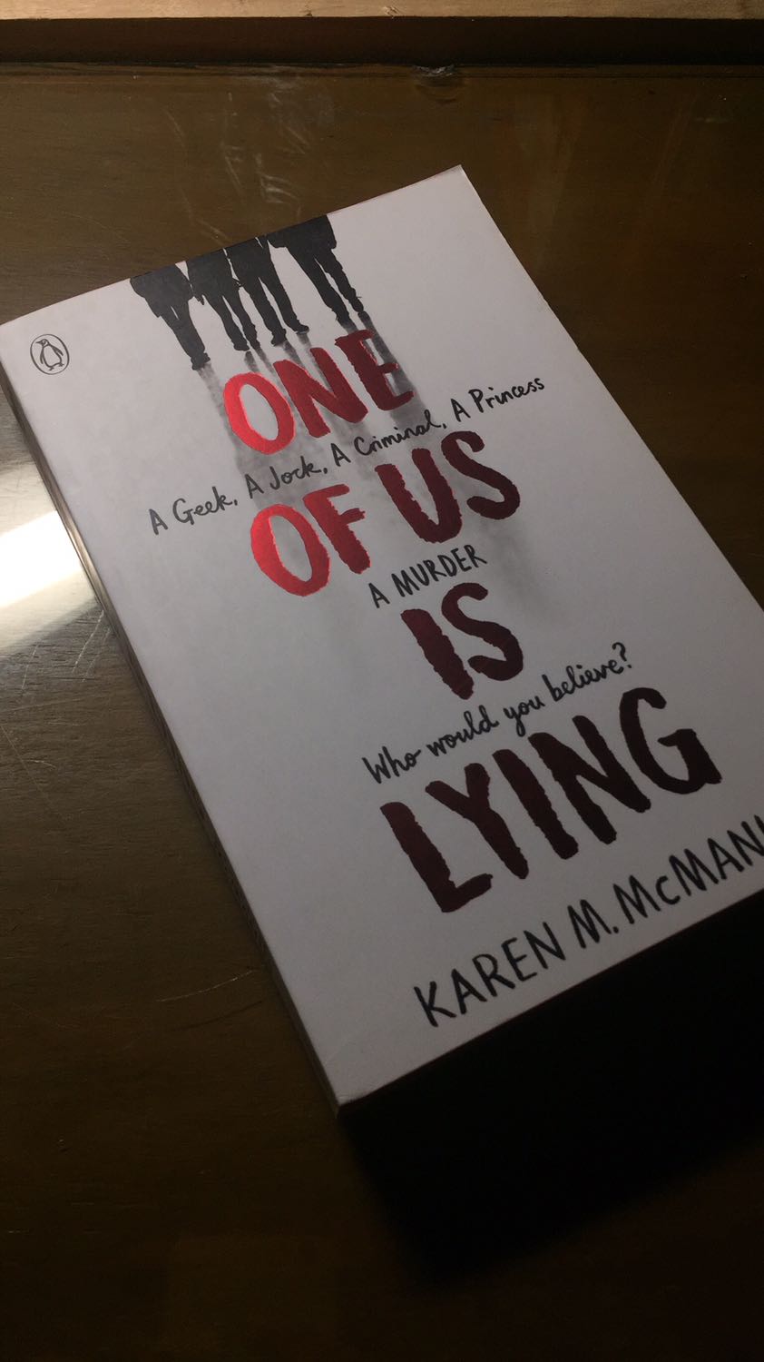 Sách không được bọc nhưng vẫn nguyên vẹn khi giao đến nơi. Mình rất hài lòng.