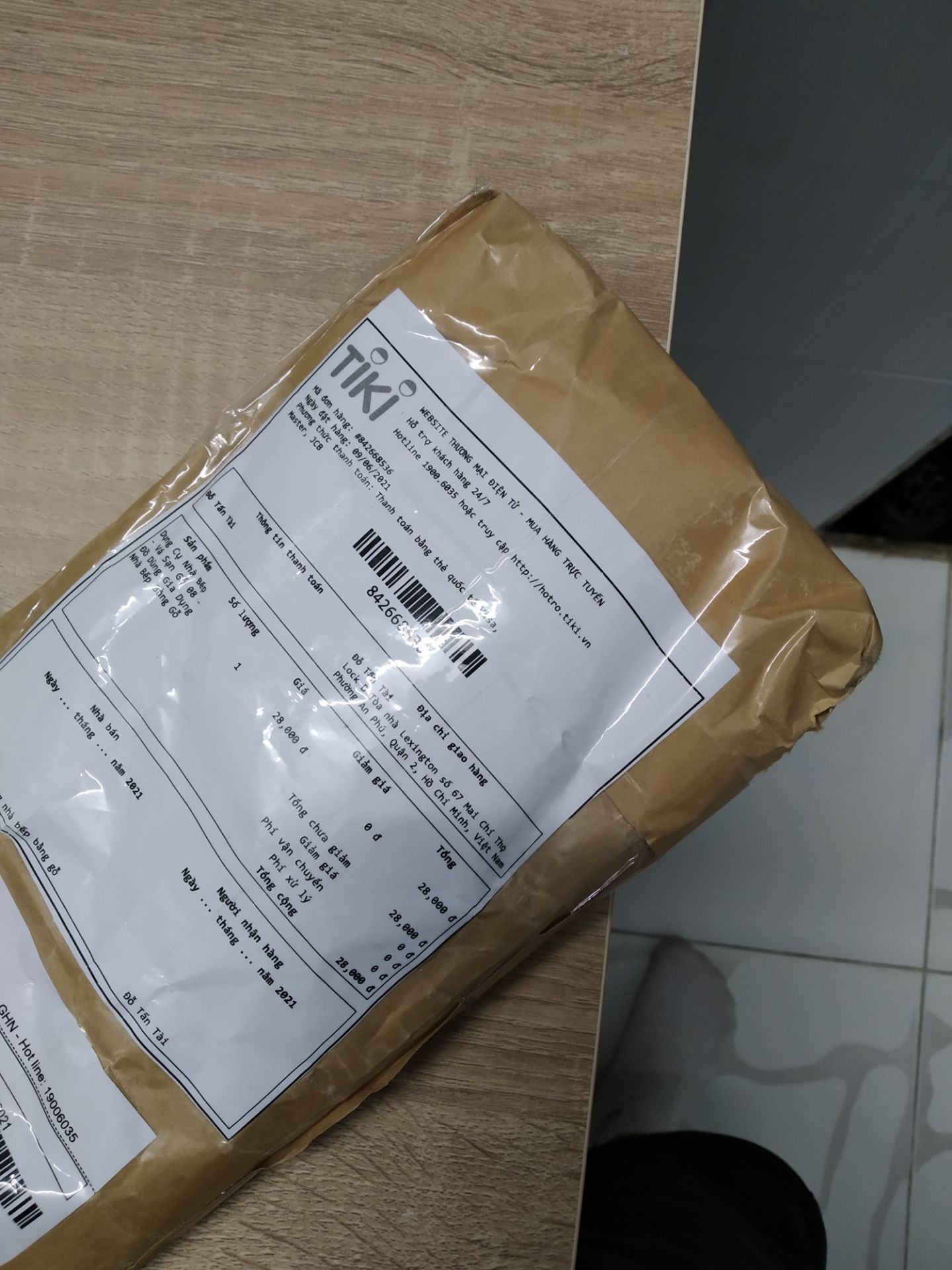 sản phẩm đẹp mắt, nhẹ. đầu vá dày tương đối. cảm thấy ok.