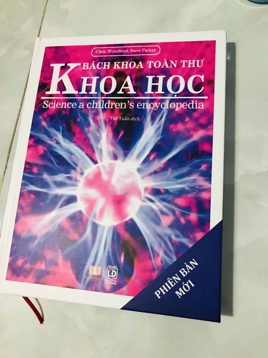 Đóng gói cẩn thận, giấy chất lượng, hình ảnh rõ đẹp sắc nét.