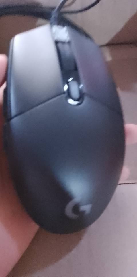 Chuột dùng tốt, có ứng dụng chỉnh rgb đa chức năng