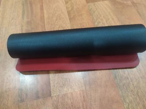 Shop đóng gói cẩn thận, giao hàng nhanh, miếng lót dày dặn, bề mặt mịn, dễ dàng vệ sinh. Nói chung sp quá ok so với tầm giá.