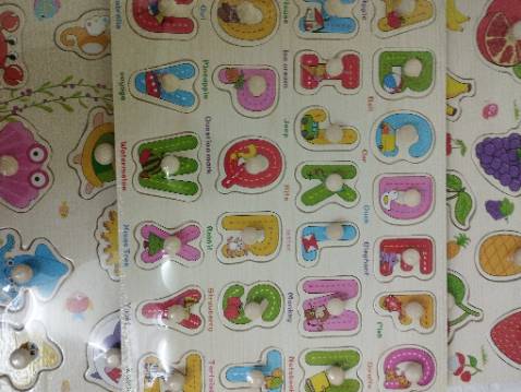 Shop tạo ra Combo này khá hợp lý đấy vì đủ các chủ đề. Chỉ cần mua 1 combo này đã dạy con sdc cả chữ, số, rau củ quả động vật luôn. Hàng thì chất lượng, giá cả phù hợp