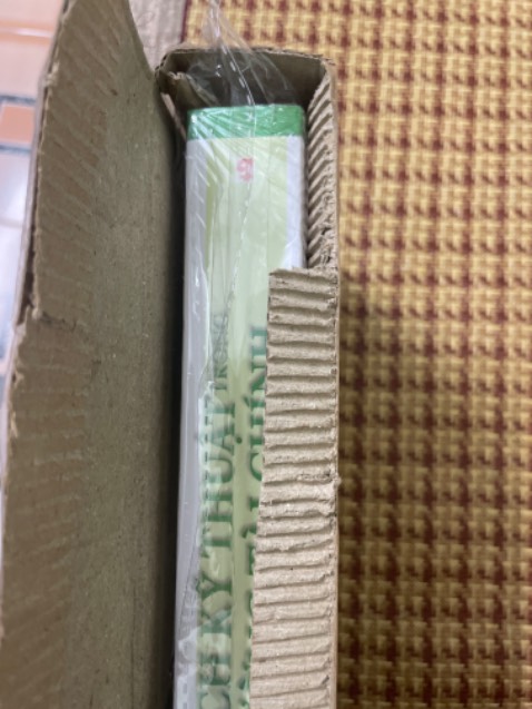 nhà sách sai sót giao thiếu. nhưng đã phản hồi và giao bù đẩy đủ khi tôi phản hồi.