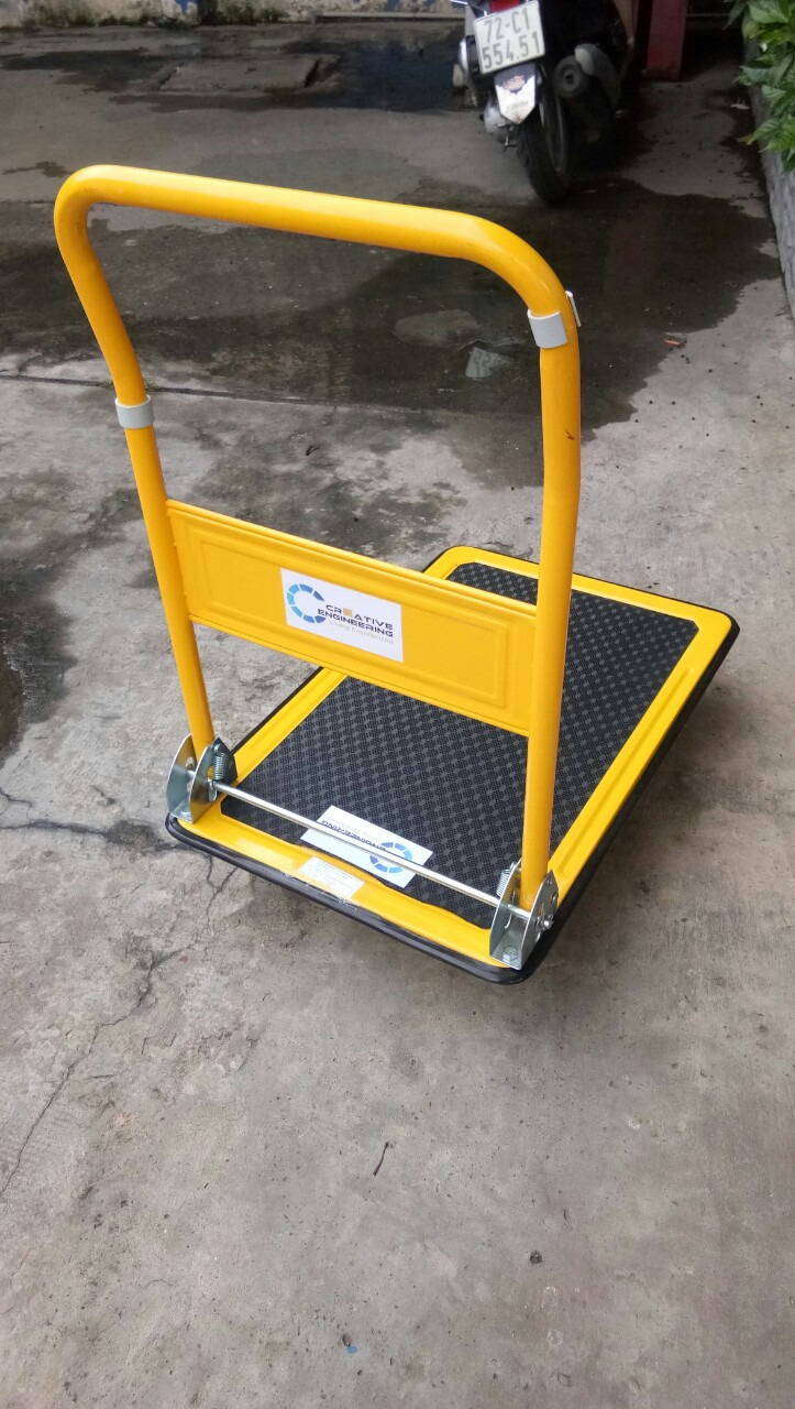 các chi tiết của xe lỏng lẻo và có vẻ ko chắc chắn. hàng của stanley mong là dùng ok. bánh xe đc giao rời và phải tự lắp vào. hàng đẹp. giao hàng đúng tgian.