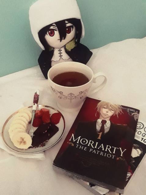 tốt đủ hàng giao nhanh, đóng gói k chắc lắm đâu chỉ có 1 cái bìa carton bao bên ngoài thui, mà truyện cũng k bị df gì nhiều