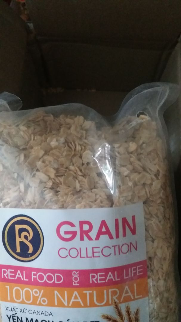 bao bì bị rách và đổ ra phía ngoài