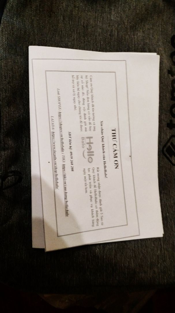 Túi dày dặn, cầm chắc tay, chưa dùng thử nên không biết có chống nước như quảng cáo hay không. Hàng chính hãng, check serial và đăng ký trên trang chủ của hãng ok.