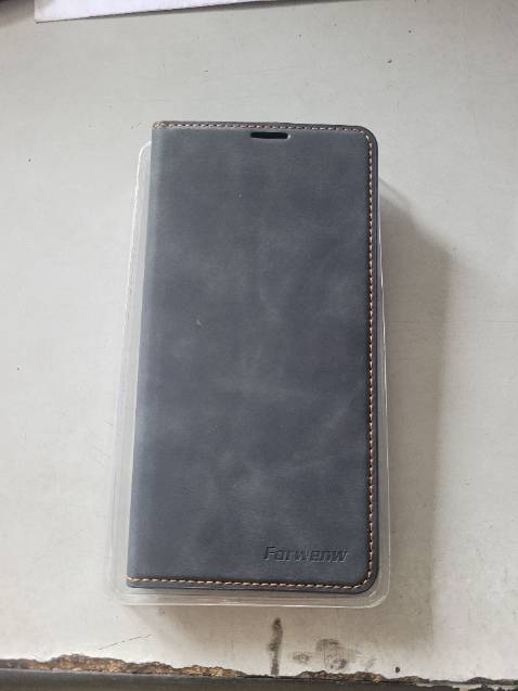 ốp dày, chắc chắn, đường chỉ may viền chắc, đẹp. chất da mịn nhưng dễ bám bẩn.