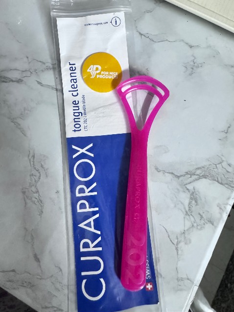 Sản phẩm tốt . Chính hãng , cạo lưỡi sạch và êm . Giao hàng nhanh , shop phản hồi tốt . Nên mua và sẽ mua lại