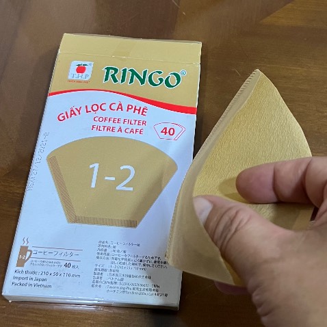 Giấy lọc tốt, không bị cặn và giữ nguyên mùi vị cà phê. Size 1-2 phù hợp cho 1, 2 người pha uống.
