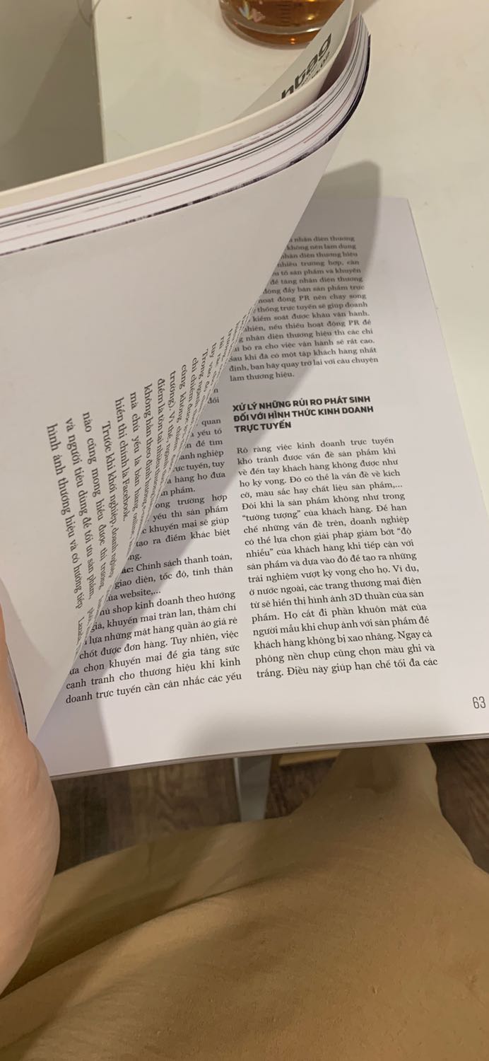 Sp hình thức đẹp, đọc rv thấy mn đánh giá rất tốt nên mình mua luôn. Giao trong 2h của tiki rất vì mình thích gì là luốn có luôn hihi
