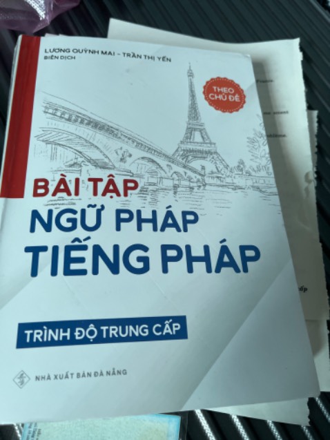 Quyển này nội dung hay hơn quyển 1, có hai chương bắt buộc phải biết kiến thức từ Q1 trước. Nội dung chi tiết và bó chặt theo đề mục.