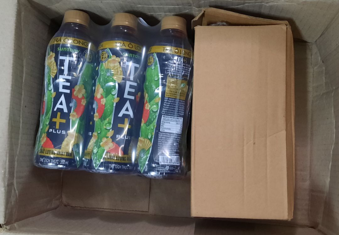 Đóng gói cẩn thận, giao hàng nhanh, hôm qua đặt, hôm nay nhận được hàng, hàng chất lượng pepsi phiên bản giới hạn được tặng kèm lốc trà ô long nữa. Rất tuyệt vời