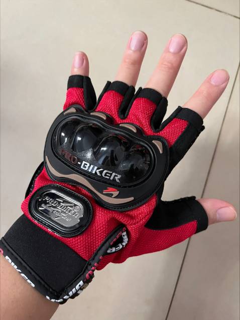 Giao hàng nhanh, hàng đẹp, giống với sản phẩm mô tả.