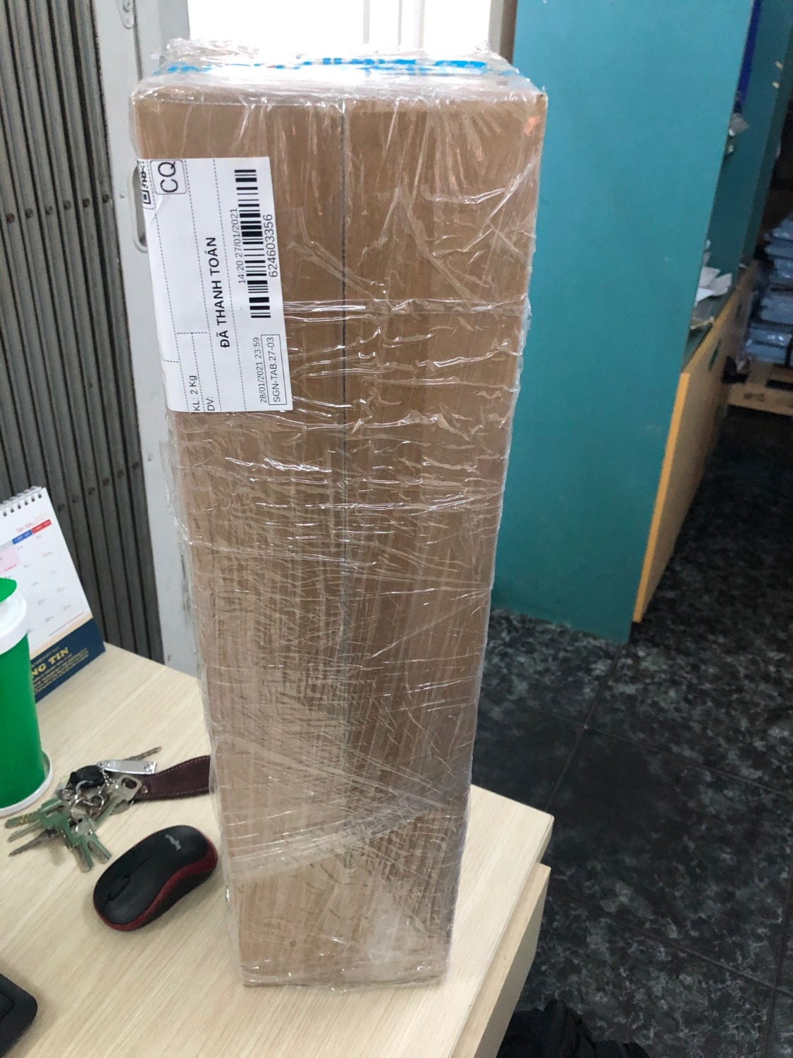 HÀNG ĐÚNG MẪU NHƯ HÌNH ẢNH, PHỤ KIỆN ĐẦY ĐỦ, CÓ ĐIỀU THÂN MÁY VÀ DÂY BỊ TRÀY XƯỚT VÀ DƠ 1 XÍU, VỚI CÂY NỐI BẰNG INOX MỎNG MANH SO VỚI THÂN MÁY QUÁ. ĐẶT HÔM QUA HÔM NAY NHẬN HÀNG RỒI, CHƯA SỬ DỤNG NÊN PHẢI 1 THỜI GIAN XEM SẢN PHẨM DÙNG CÓ TỐT KHÔNG.