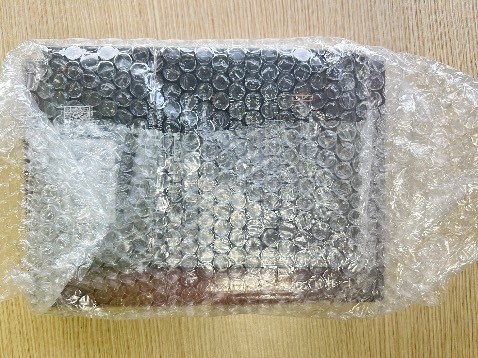 Cuộn sách bị mép, 45km ship nhâm địa chỉ chạy mất hơn 5 ngày, làm ăn quá hiểu quả & năng suất, chịu thiệt sự.